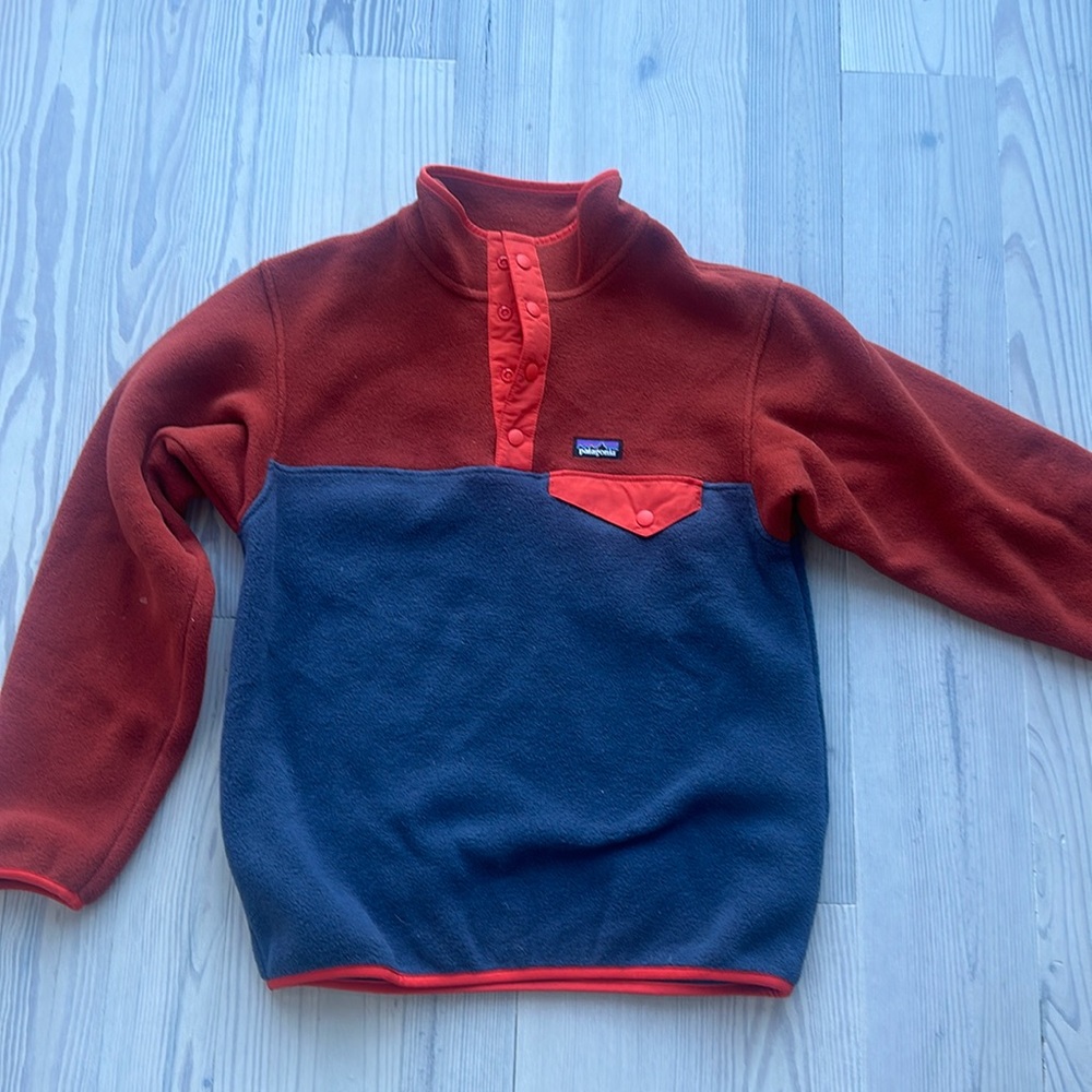Patagonia Kids - Lightweight Synchilla Fleece Pullover - kids size L or 12.